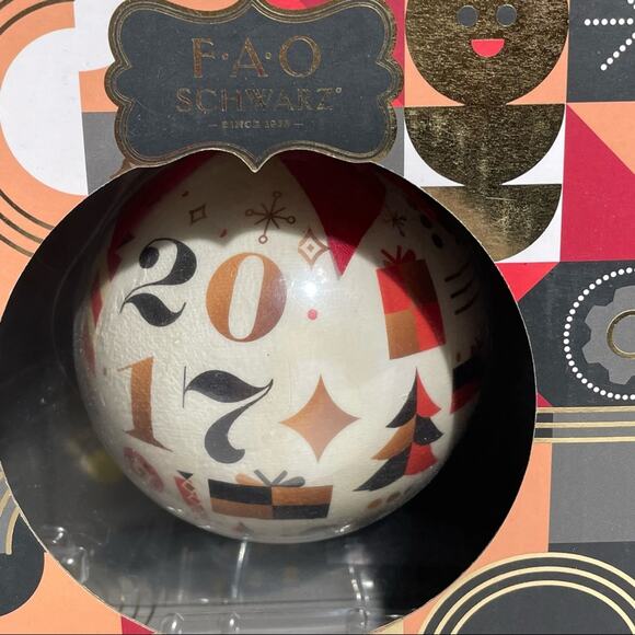 FAO Schwarz 2017 Limited Edition Ornament - Picture 2 of 4